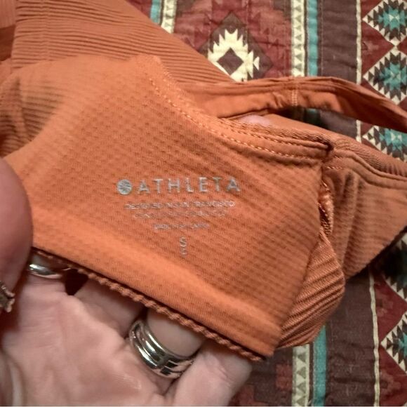 Athleta orange sports bra crop tank size small - Picture 2 of 3